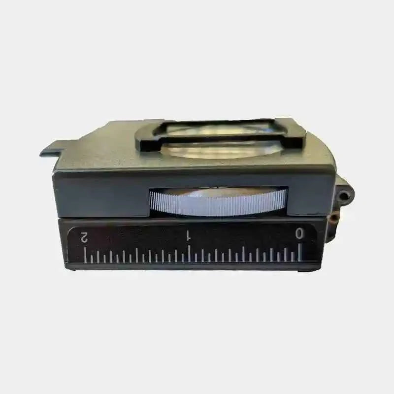 Brújula MIL-TEC metálica con escala lateral negra y tapa superior plegable