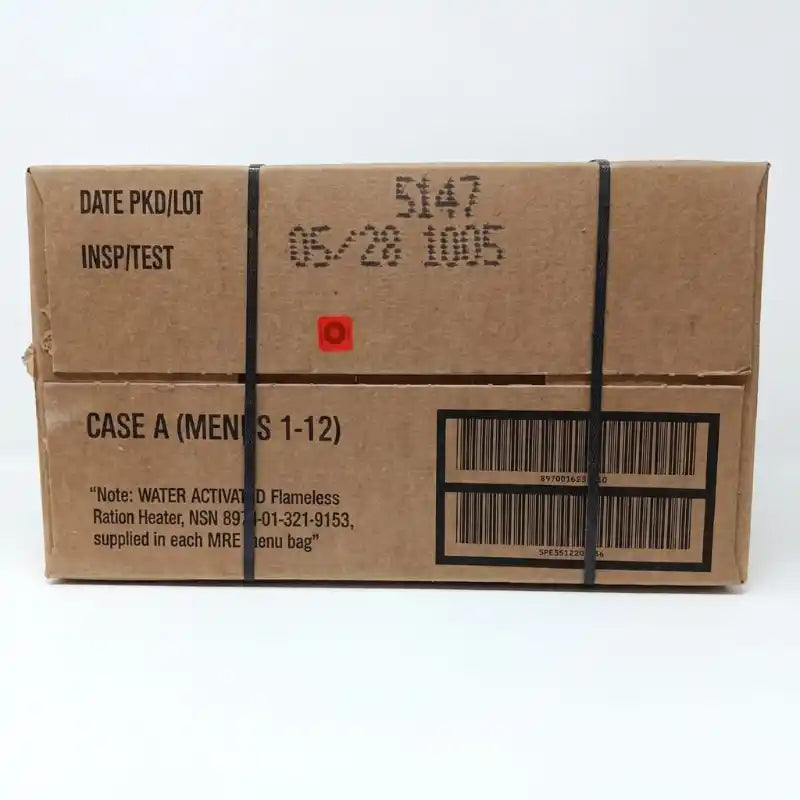 Caja MRE marrón con etiqueta CASE A (MENUS 1-12) y código de barras