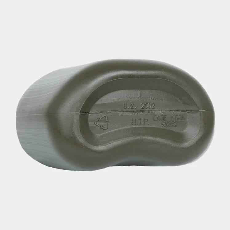 Cantimplora de metal verde oliva, base con grabado U.S. 2002 y código