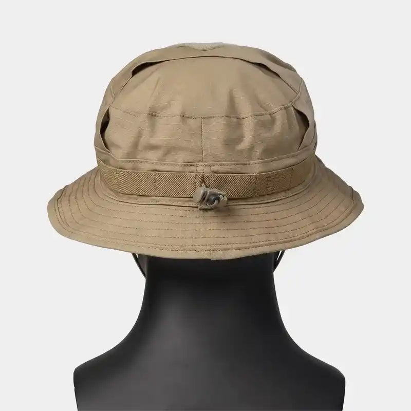 Sombrero táctico boonie de ala corta Emersongear vista posterior con tanca de ajuste en color coyote