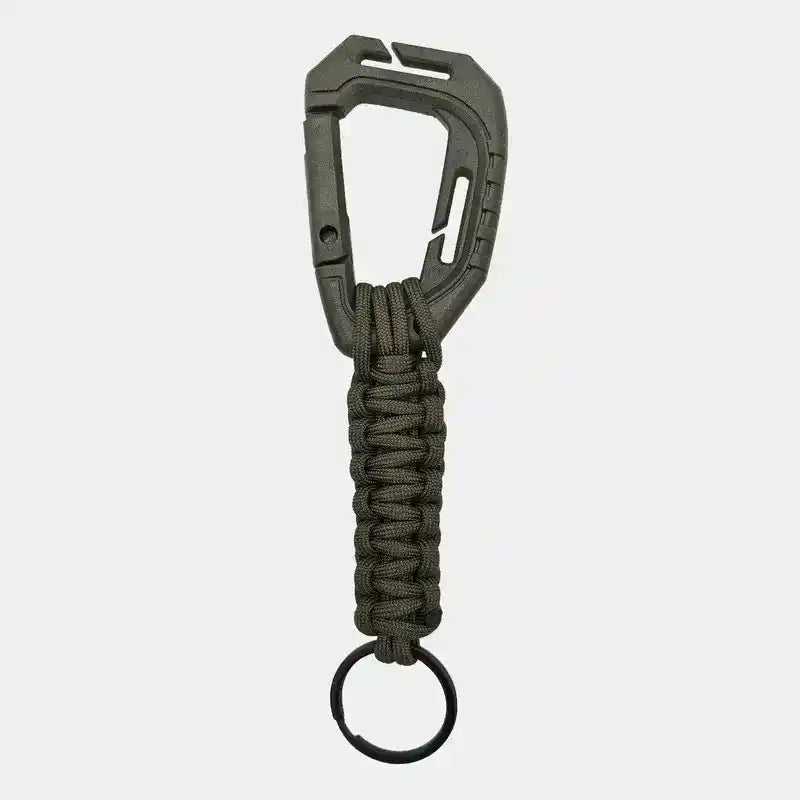Llavero de cuerda paracord trenzada verde oliva con mosquetón táctico de resina y anilla para llaves.