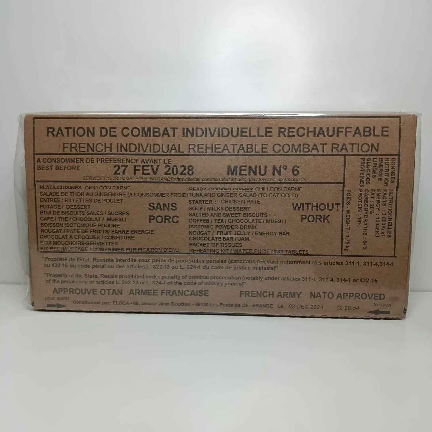Ración militar francesa, caja marrón con etiqueta Menú N.º 6 y 27 feb 2028.