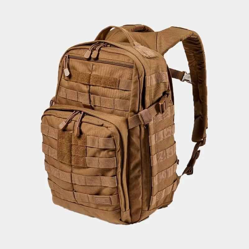 Mochila táctica color coyote con correas MOLLE y bolsillos con cremallera