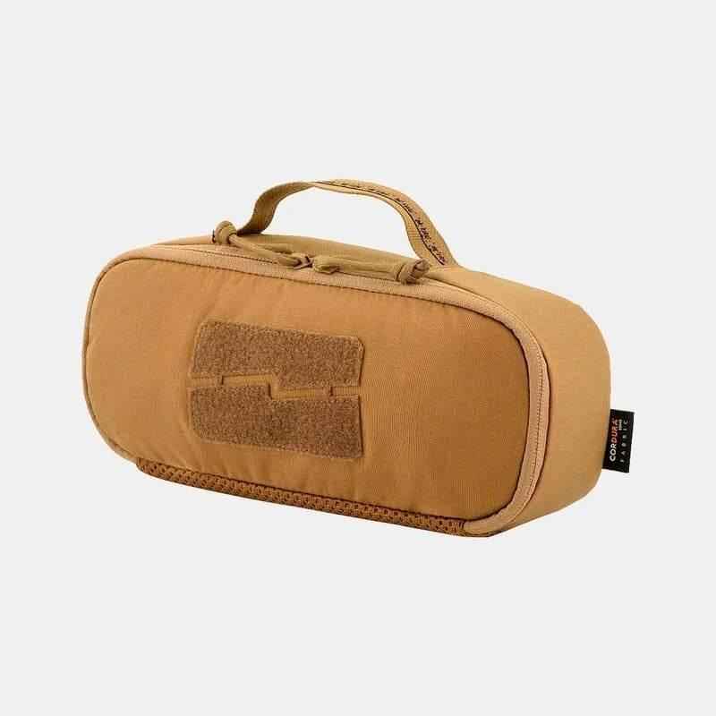 Bolsa táctica Elite M-TAC color coyote, con asa y parche frontal con velcro