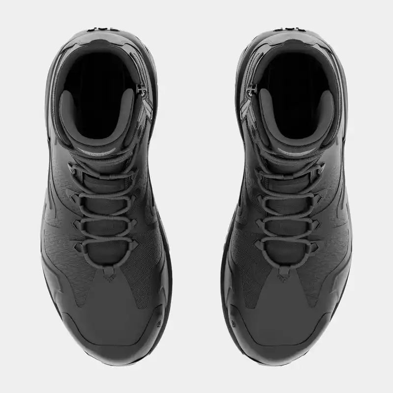 Vista superior de botas tácticas AEROtac First Tactical negras con cordones